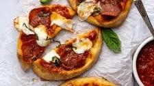 Quick and Easy Pepperoni Flatbread Pizza