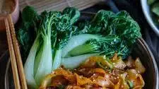 Quick Garlic Chili Noodles