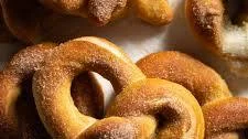 Sourdough Discard Cinnamon Sugar Pretzels
