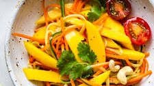 SPICY THAI MANGO SALAD