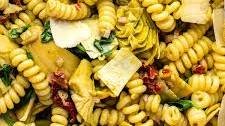 Spinach & Artichoke Pasta Salad with Basil Vinaigrette