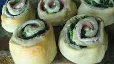 Spinach Cheese Pinwheels