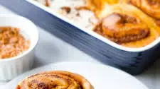 Sundried Tomato Pesto Dinner Rolls