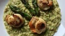 Asparagus Risotto with Pan-Seared Scallops & Crispy Bacon