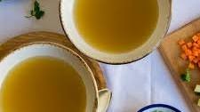 Caldo de verduras desintoxicante y remineralizante a fuego lento