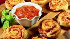 Cheesy Pepperoni Pizza Rolls