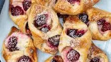 Cherry Danish with Puff Pastry