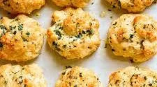 Copycat Red Lobster Cheddar Bay Biscuits