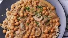 Creamy Chickpea and Mushroom Vegan Stroganoff