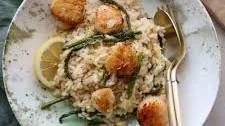 Creamy Risotto with Asparagus and Seared Scallops