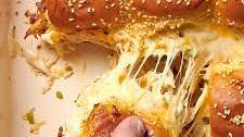 Extra-Cheesy Chicken Sliders