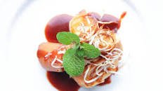 Fried Banana Spring Roll with Coconut Caramel Sauce (Chuoi Chien)
