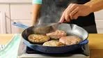 How to Make Caprese Turkey Burgers | EatingWell