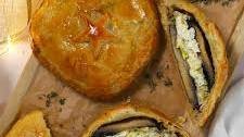 Mushroom Wellington {Easy Veggie Recipe}