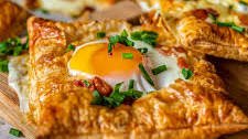 PUFF PASTRY BREAKFAST TARTS
