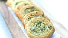 Puff Pastry Garlic n' Herb Pinwheels