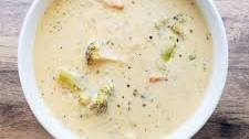 Slow Cooker Cheesy Broccoli Potato Soup