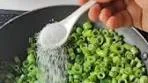 Smitha Kalluraya | Spring Onion Raita / ಈರುಳ್ಳಿ ಹೂವು ಸಾಸಿವೆ ...