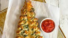Spinach & Cheese Pull Apart Christmas Tree Bread