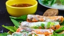 Vietnamese Fresh Spring Rolls with Lemongrass Beef