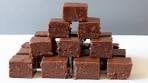 2 Ingredient Fudge | Easy Chocolate Peanut Butter Fudge ...
