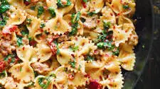 30-Minute Creamy Sausage and Kale Pasta