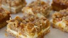 Caramel Apple Cheesecake Bars