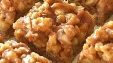 Caramel Apple Oatmeal Bars