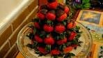 Chocolate-covered Strawberry Christmas Tree