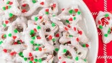 Christmas Almond Bark Pretzels
