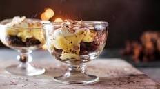 Christmas pudding trifle