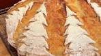 Christmas tree sourdough! Such a fun score for the holiday ...