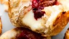 Cranberry Brie Puff Pastry Tarts