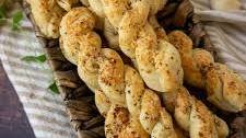 Garlic Bread Twists