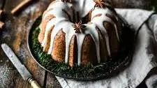 Honey Glaze Gingerbread Bundt Cake