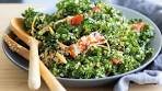 Kale Quinoa Salad | With Lemon Garlic Dressing