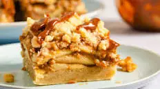 My Easy Caramel Apple Bars Taste Like a Day at the Fair