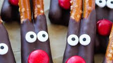 Reindeer Pretzels