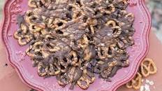 Sea Salt & Dark Chocolate Caramel Pretzel Clusters