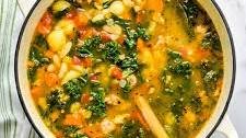 Spicy Italian Sausage Soup with White Beans, Pasta & Kale