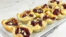 SWEET & SPICY CRANBERRY BRIE BITES