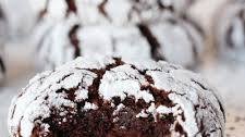The BEST Chocolate Crinkle Cookies Recipe