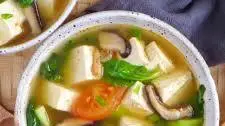 Tofu Soup with Vegetables (豆腐鲜蔬汤)