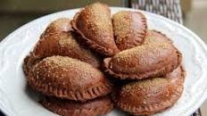 Chocolate dulce de leche empanadas