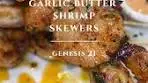 Garlic Butter Shrimp Kabobs 🍤🍡 (in the house cuz its too ...