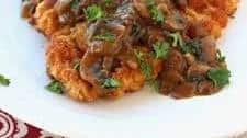 Jägerschnitzel (Schnitzel with Mushroom Gravy)