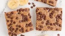 CHOCOLATE CHIP BANANA BARS