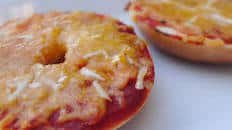 Easy Mini Bagel Pizzas