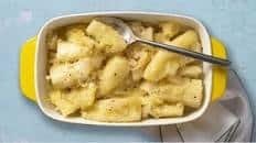 Puerto Rican–Style Yuca with Onion and Garlic Sauce