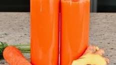 Refreshing Carrot Ginger Juice (2 Methods)